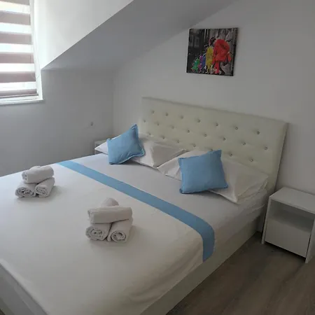 Luxury L&f Макарска