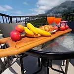 Luxury L&f Appartement Makarska