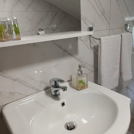 Luxury L&f Apartman *