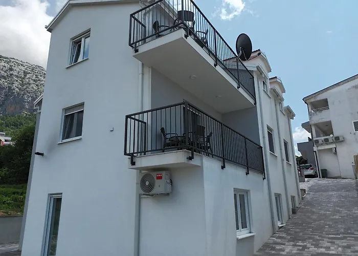 Luxury L&f Apartment