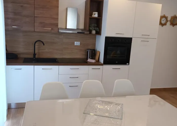 Luxury L&f Apartment *