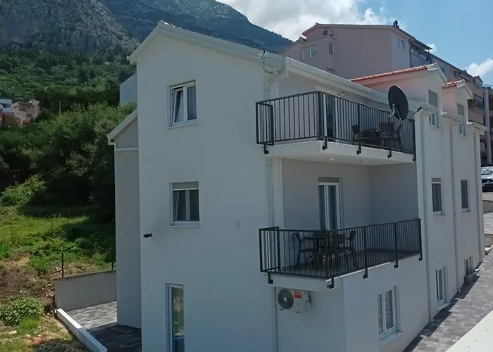 Luxury L&f Apartment Makarska