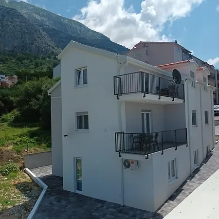 Luxury L&f Apartamento Makarska